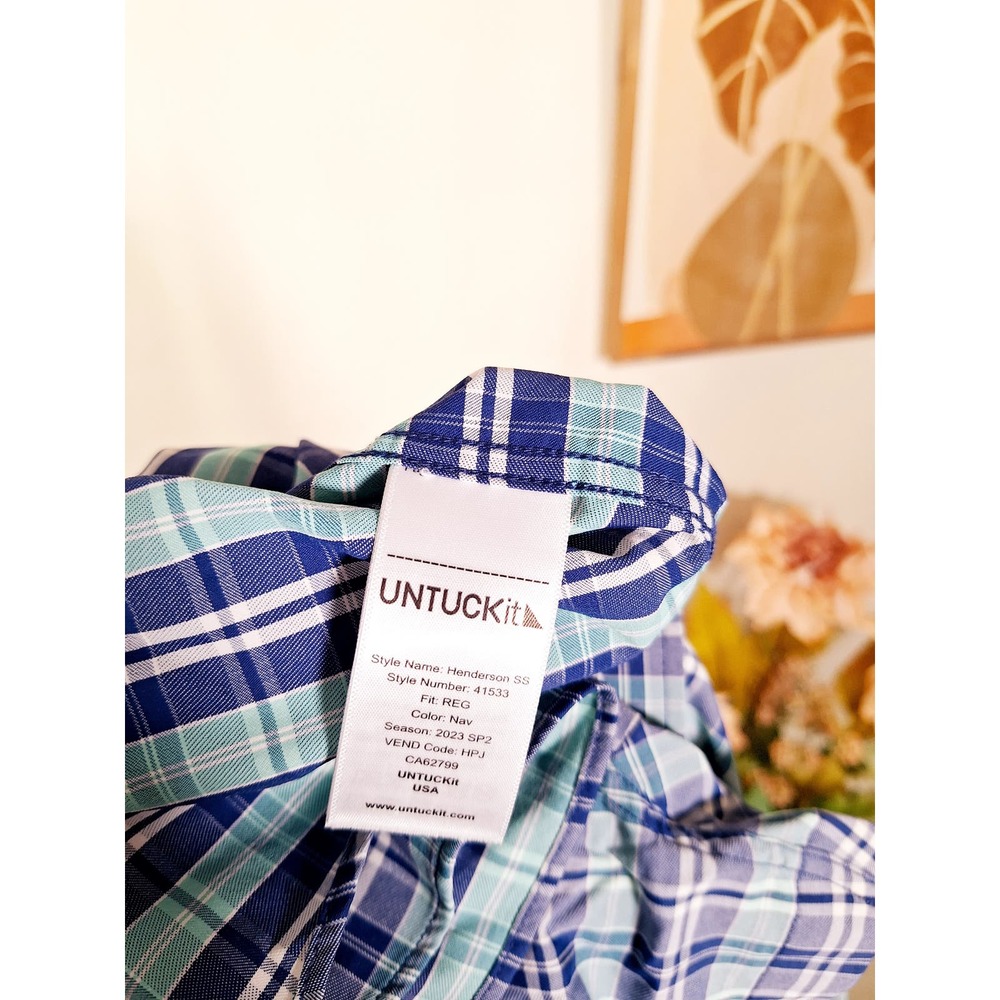 Untuckit Men's Button-Up Short-Sleeved Multi-Colored Striped Shirt X-L - Picture 6 of 6